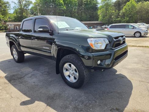 Used 2013 Toyota Tacoma 4x4 Double Cab w/ TRD Sport Pkg image 31