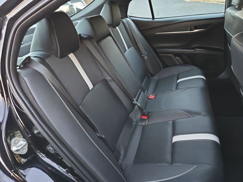 Used 2025 Toyota Camry LE image 28