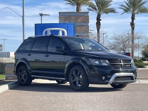 Used 2019 Dodge Journey Crossroad w/ Nav & Sun Group image 5