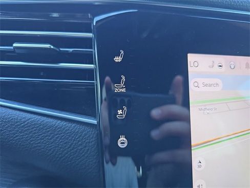 Used 2024 Jeep Wagoneer L Series II w/ Flexible Seating Group image 19