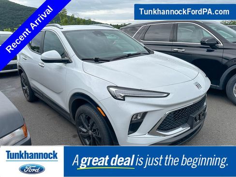 Used 2024 Buick Encore GX Sport Touring AWD/4WD image 1
