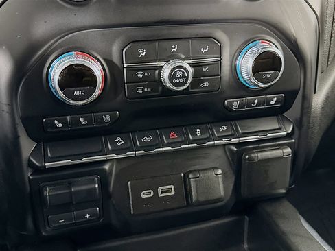 Used 2021 GMC Sierra 1500 AT4 AWD/4WD image 17