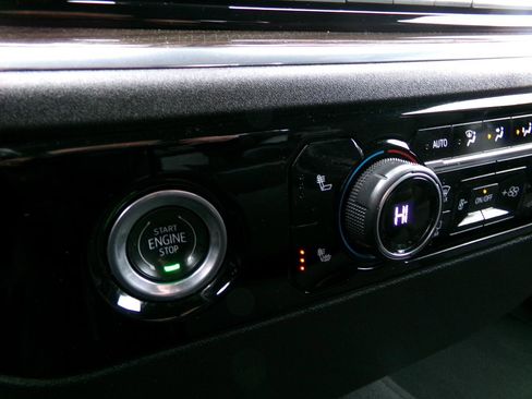 Used 2023 Chevrolet Silverado 1500 LT w/ Work Truck Package image 30