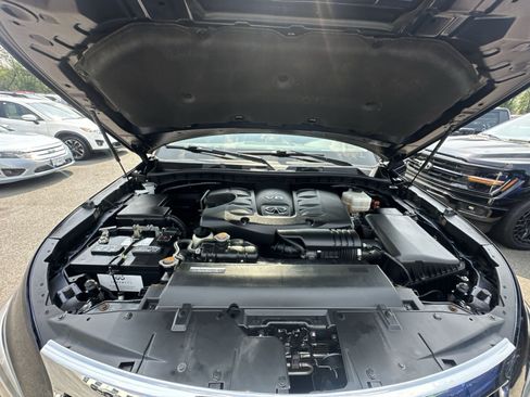 Used 2017 INFINITI QX80 4WD w/ Deluxe Technology Package image 37