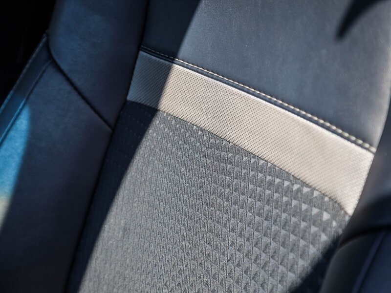 Used 2014 Toyota Camry SE FWD image 29