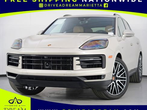 Used 2025 Porsche Cayenne E-Hybrid image 1