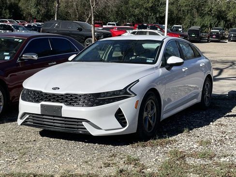 Used 2021 Kia K5 LXS image 1