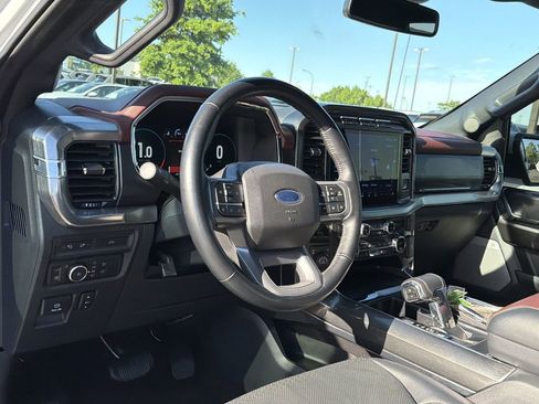 Used 2021 Ford F150 Lariat AWD/4WD image 10