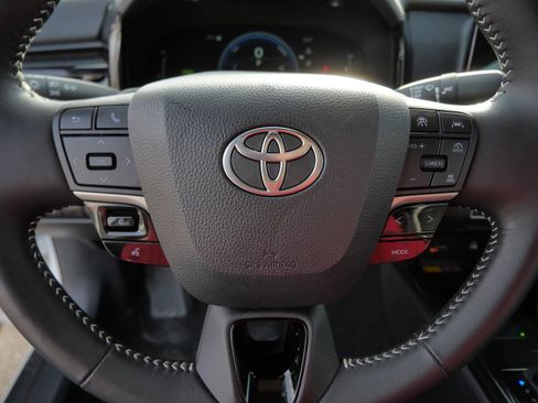 Certified 2025 Toyota Camry SE image 26