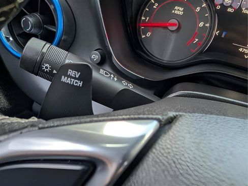 Used 2020 Chevrolet Camaro SS RWD image 49