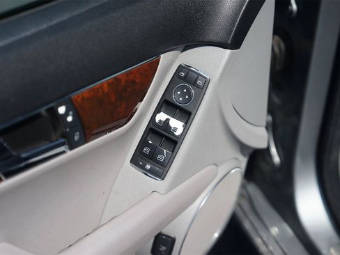 Used 2008 Mercedes-Benz C 300 Sedan image 30