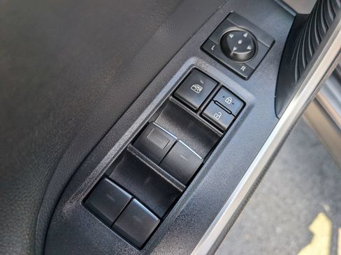 Used 2023 Toyota RAV4 Limited AWD/4WD image 16