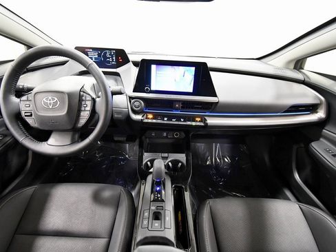 Used 2024 Toyota Prius XLE image 3