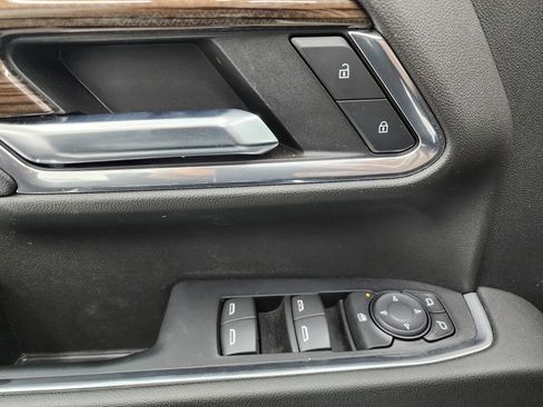 Used 2024 Chevrolet Silverado 2500 LT image 37