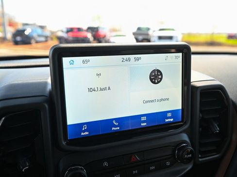 Certified 2022 Ford Bronco Sport Outer Banks w/ Tech Package AWD/4WD image 36