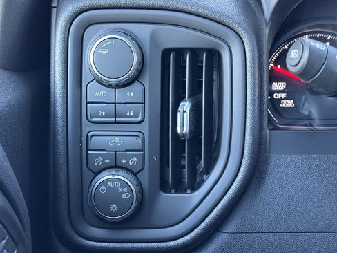 New 2026 Chevrolet Silverado 1500 Custom Trail Boss w/ LPO, Dark Essentials Package AWD/4WD image 22