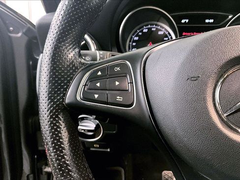 Used 2019 Mercedes-Benz GLA 250 image 17