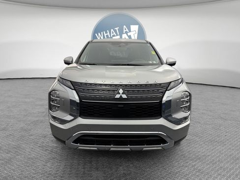 Used 2024 Mitsubishi Outlander SE image 9
