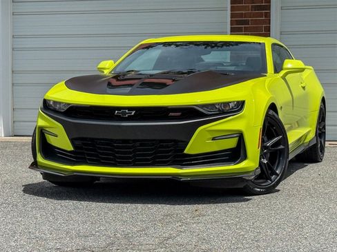 Used 2021 Chevrolet Camaro SS RWD image 10
