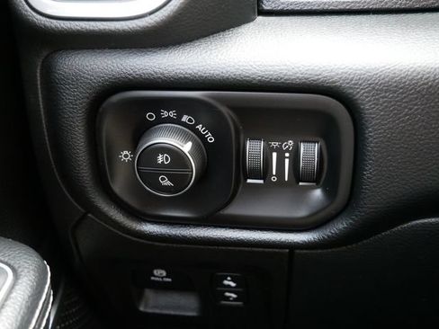 Used 2022 RAM 1500 Laramie AWD/4WD image 26