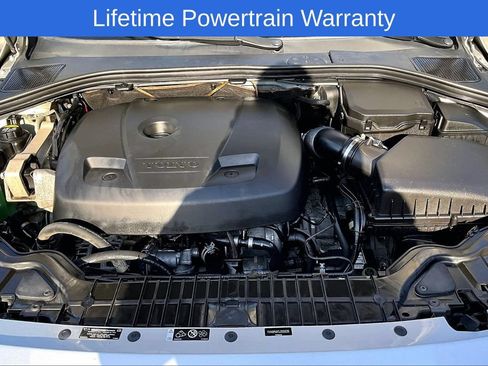 Used 2018 Volvo V60 T5 Cross Country AWD/4WD image 10