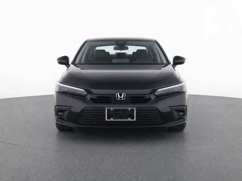 Used 2023 Honda Civic Touring image 2