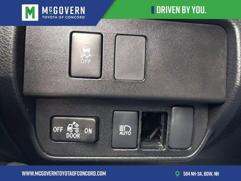Used 2023 Toyota Tacoma SR5 AWD/4WD image 24
