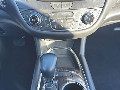 Used 2024 Chevrolet Malibu LT image 18