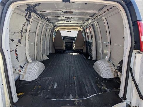 Used 2021 Chevrolet Express 2500 Extended w/ Driver Convenience Package image 6