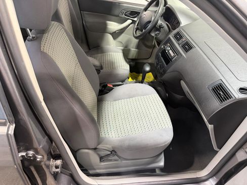 Used 2006 Ford Focus SES image 12