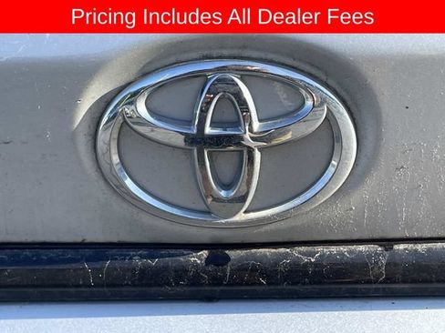 Used 2025 Toyota Corolla LE FWD image 7