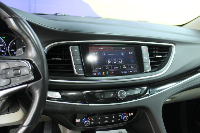 Used 2022 Buick Enclave Avenir w/ Avenir Technology Package AWD/4WD image 15