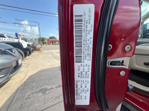 Used 2013 RAM 1500 Laramie w/ Convenience Group AWD/4WD image 9