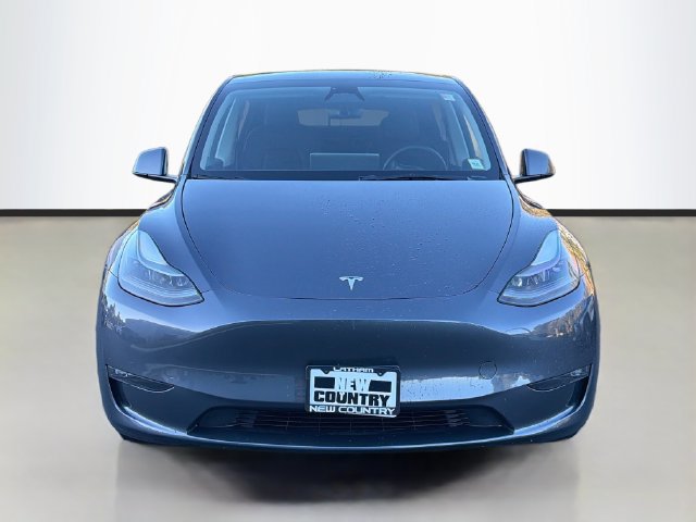 Used 2023 Tesla Model Y Long Range AWD/4WD image 2