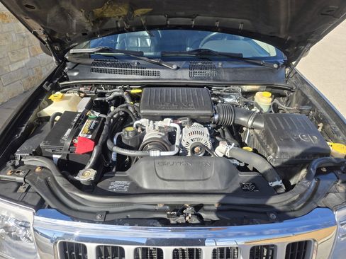 Used 2004 Jeep Grand Cherokee Limited w/ Trailer Tow Group IV image 15