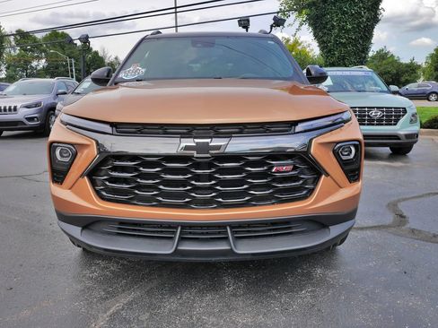 Used 2024 Chevrolet TrailBlazer RS AWD/4WD image 2