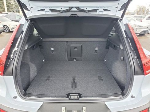 New 2026 Volvo XC40 B5 Plus w/ Protection Package Premier image 33