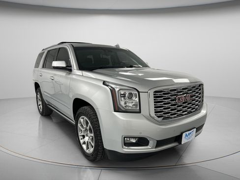 Used 2019 GMC Yukon Denali AWD/4WD image 2