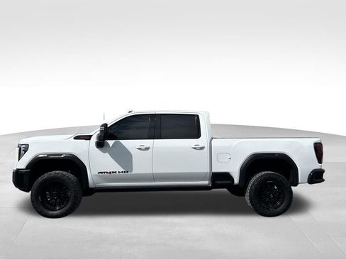 Used 2024 GMC Sierra 2500 AT4X w/ Snow Plow Prep/Camper Package image 15