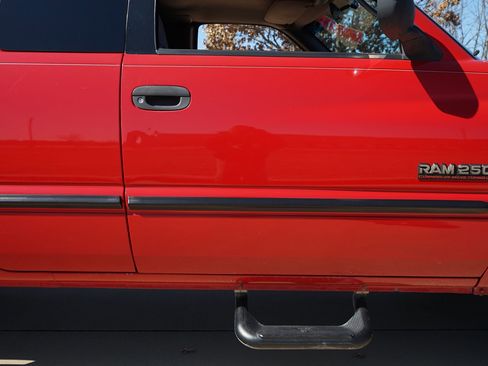 Used 1999 Dodge Ram 2500 Truck 2WD Quad Cab image 40