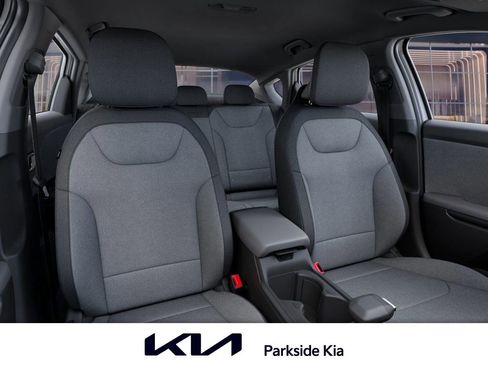 New 2025 Kia K4 LXS image 15