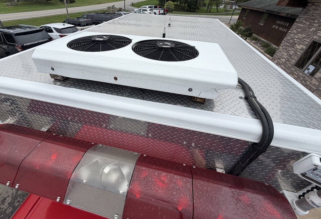 Used 1999 Ford F450 4x4 Regular Cab Super Duty image 48