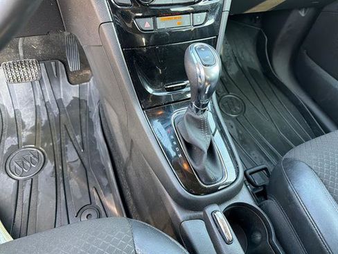 Used 2020 Buick Encore Preferred image 42