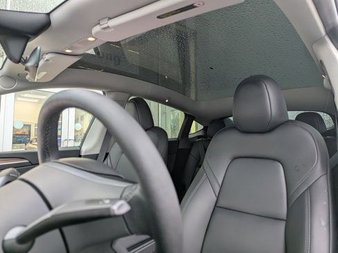 Used 2023 Tesla Model Y Long Range image 20