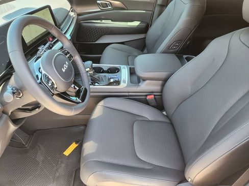 New 2026 Kia Carnival SX Prestige FWD image 12