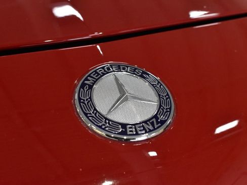Used 2013 Mercedes-Benz SL 63 AMG image 10