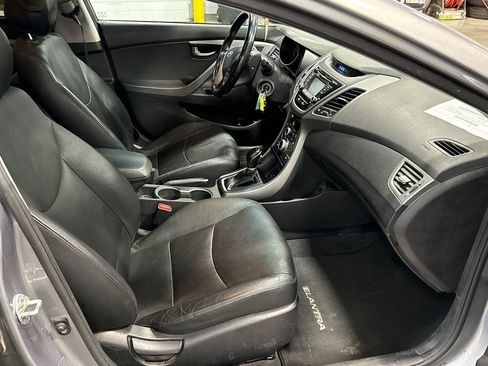 Used 2015 Hyundai Elantra Limited image 13