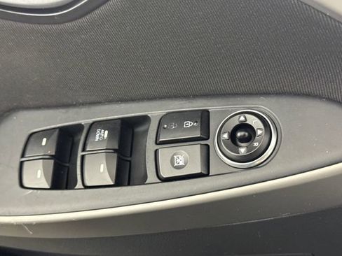 Used 2016 Hyundai Elantra GT FWD image 26