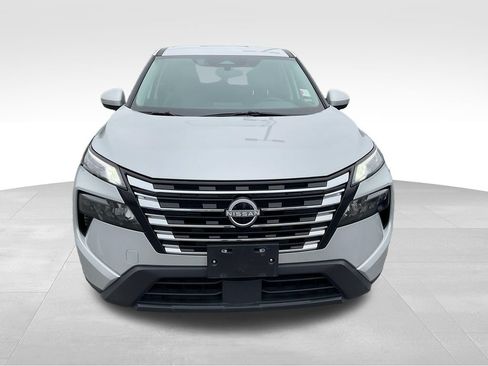 Used 2025 Nissan Rogue SV FWD image 3