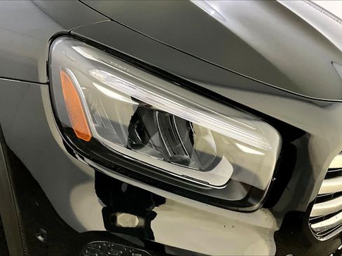 New 2026 Mercedes-Benz GLB 250 4MATIC image 16